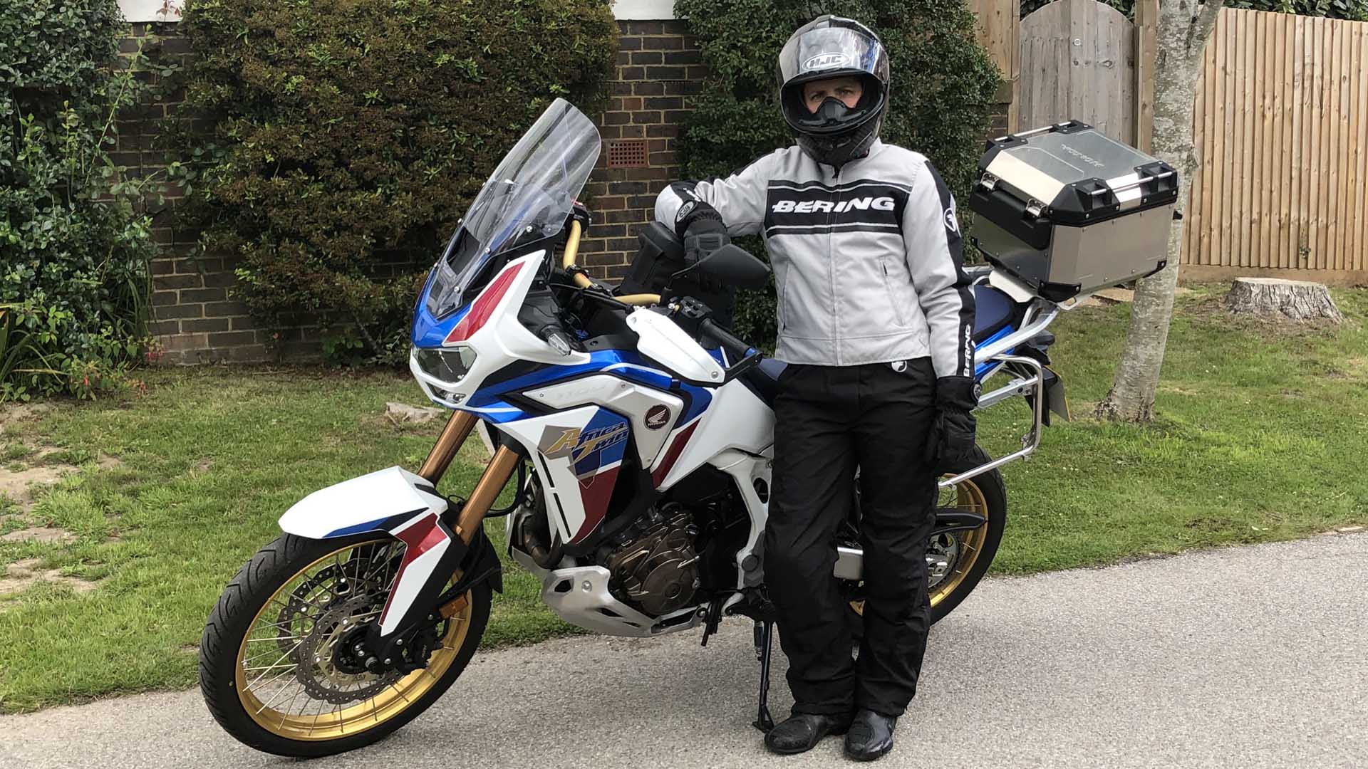 Best motorcycle for top commuting and touring